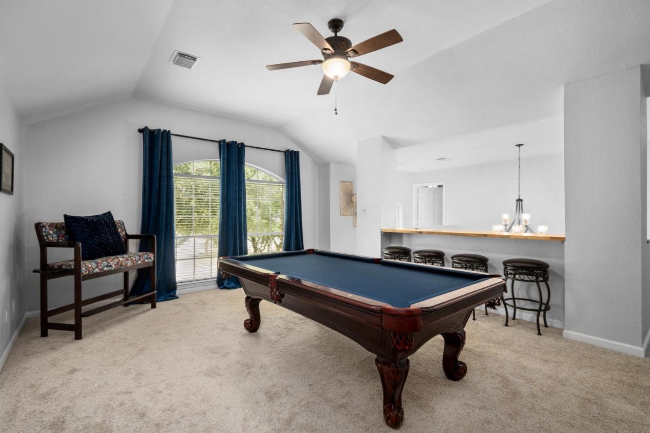 Boutique Bunkhouse Sleeps 20 Pool Hot Tub Outletmall Theatrerm Ev Friendly Cypress Exterior photo